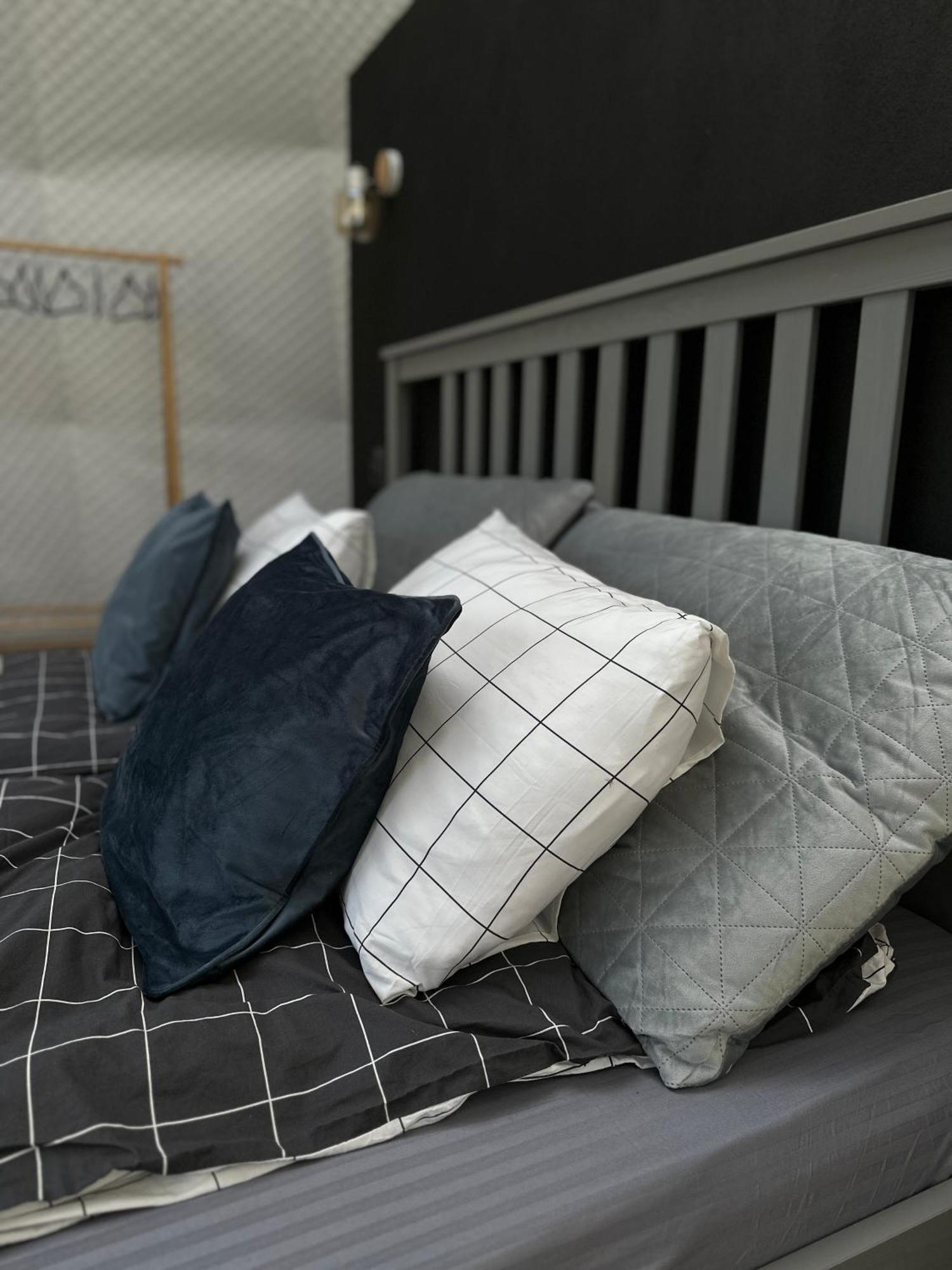 The Frog Glamping Hotell Horezu Eksteriør bilde